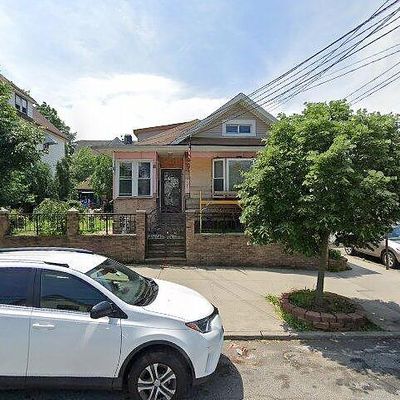 204 Charles Ave, Staten Island, NY 10302