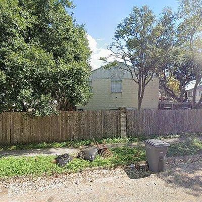 204 Westwood St #A, Victoria, TX 77901