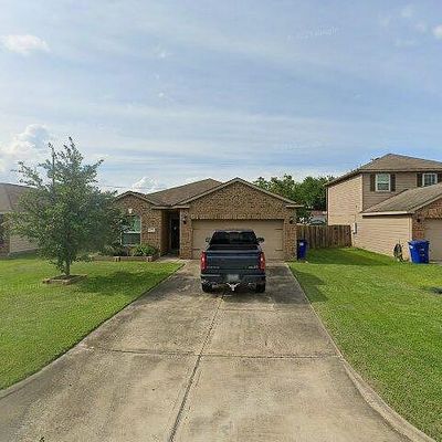 2507 Tracy Ln, Highlands, TX 77562