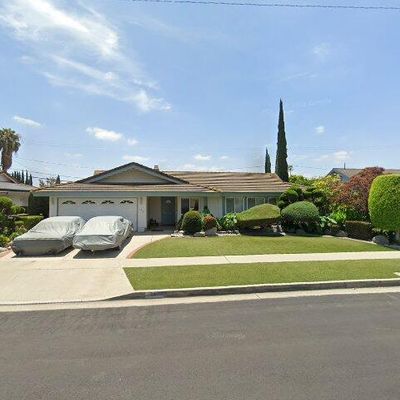 2530 E Maverick Ave, Anaheim, CA 92806