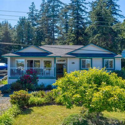 255 Elizabeth Dr, Point Roberts, WA 98281