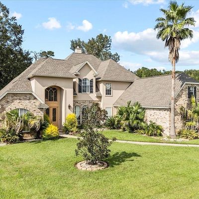 260 Delta Dr, Mandeville, LA 70448