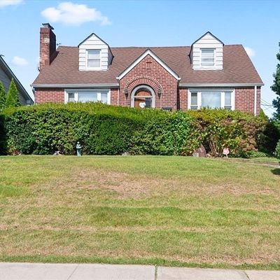 2602 Summit Ter, Linden, NJ 07036