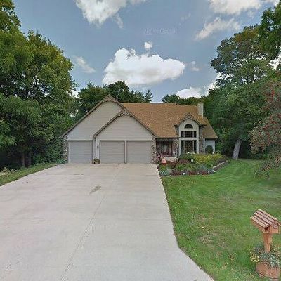 261 Riverwood Dr, Mishicot, WI 54228