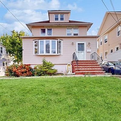 263 Fort Lee Rd, Teaneck, NJ 07666