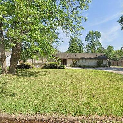 2690 S Woodloch St, Conroe, TX 77385