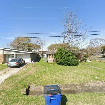 27 28 Th St N, Texas City, TX 77590