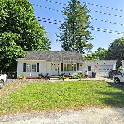 27 Bellaire Dr, Livermore Falls, ME 04254