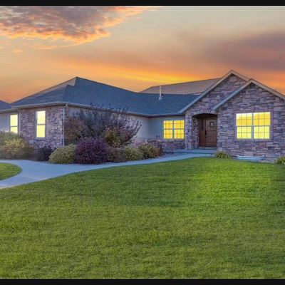 2713 Thunder Gulch Ln, Rock Springs, WY 82901