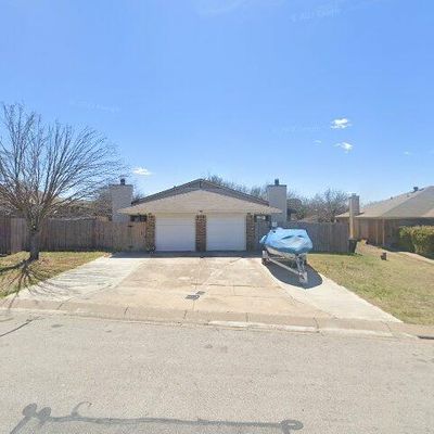 2735 Countryside Ln, Fort Worth, TX 76133