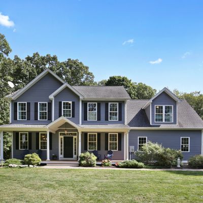 28 Sandy Hollow Rd, Ledyard, CT 06339