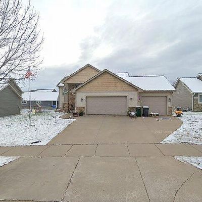 2802 Meadows Dr, River Falls, WI 54022