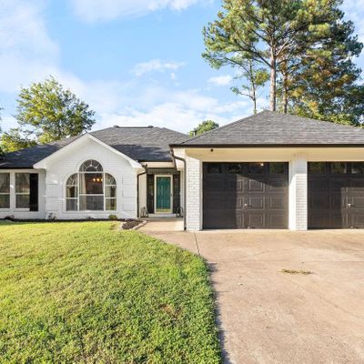 281 Pickwicket Dr, Conway, AR 72034