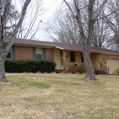 2811 Lone Oak Rd, Paris, TN 38242