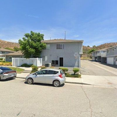 28152 Robin Ave, Santa Clarita, CA 91350