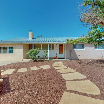 2825 Cuervo Dr Ne, Albuquerque, NM 87110