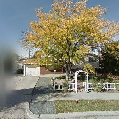 284 Kingston Dr, Tooele, UT 84074