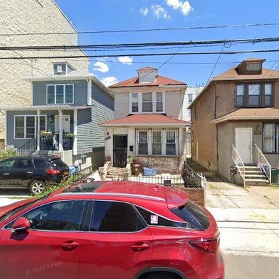 2849 Brighton 7 Th St, Brooklyn, NY 11235