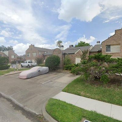 2305 Ramada Dr, Houston, TX 77062