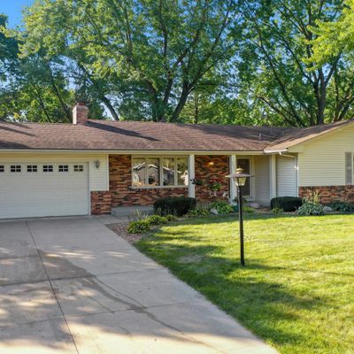 2317 Explorer Ct, Burnsville, MN 55337