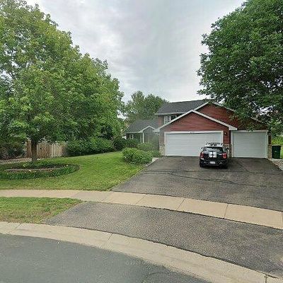 2321 Oakridge Cir, Hudson, WI 54016