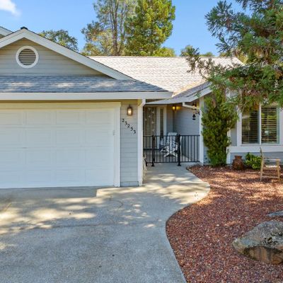 23233 Lone Pine Dr, Auburn, CA 95602