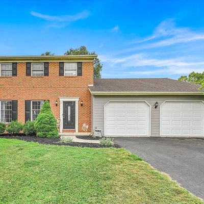 240 Jennifer Ln, Ephrata, PA 17522