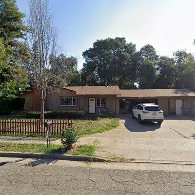 2431 Sacramento Dr, Redding, CA 96001