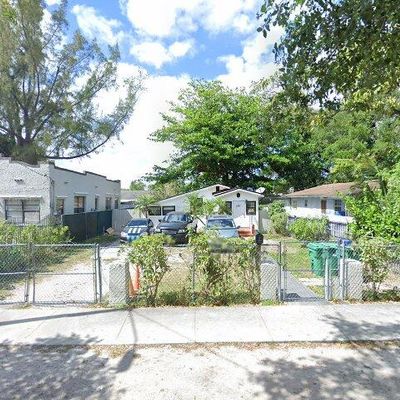 2447 Nw 42 Nd St, Miami, FL 33142