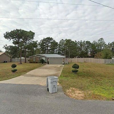 2455 Elkhart Dr, Navarre, FL 32566