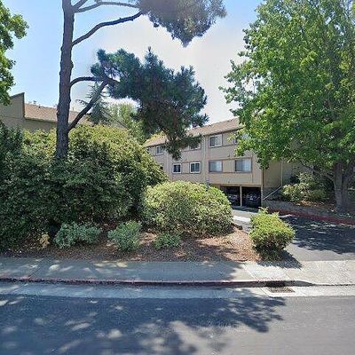 2462 W Bayshore Rd #6, Palo Alto, CA 94303