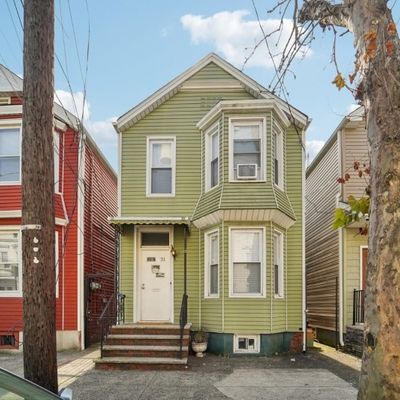 31 Marne St, Newark, NJ 07105