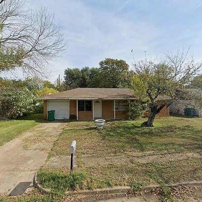 311 S Barbara St, Waco, TX 76705