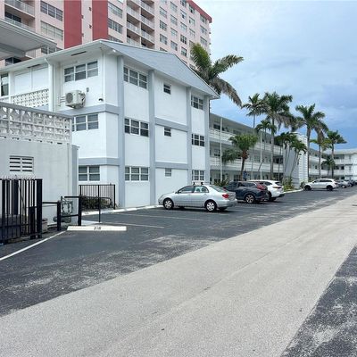 3133 S Ocean Dr #117, Hallandale Beach, FL 33009