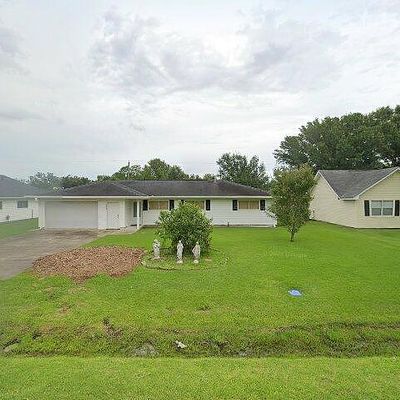 318 Bell Ave, Bridge City, TX 77611