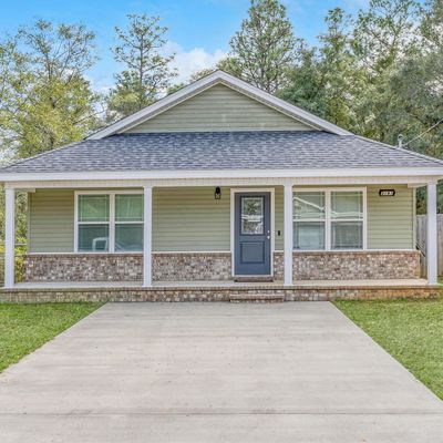 3197 Maple St, Crestview, FL 32539