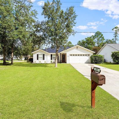 321 North E Boulevard, Macclenny, FL 32063