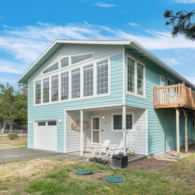 32208 G St, Ocean Park, WA 98640