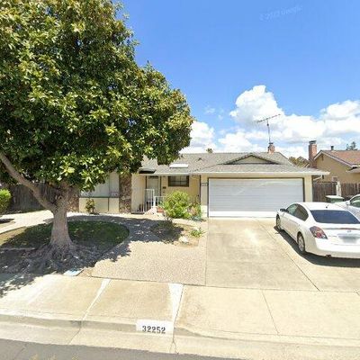 32252 Coronation Dr, Union City, CA 94587