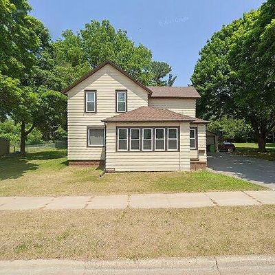 326 S Franklin St, Oconto Falls, WI 54154