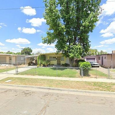 326 W Strother Ave, Fresno, CA 93706