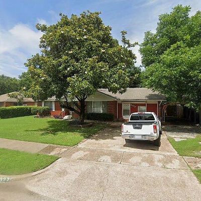 3275 S Edgefield Ave, Dallas, TX 75224