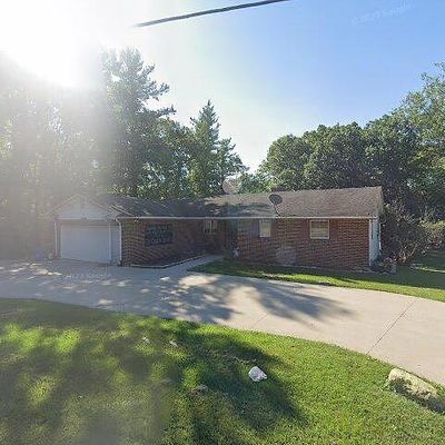 3319 Spring Creek Rd, Rockford, IL 61107