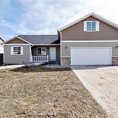 3411 Goldenrod Ave, Gillette, WY 82716