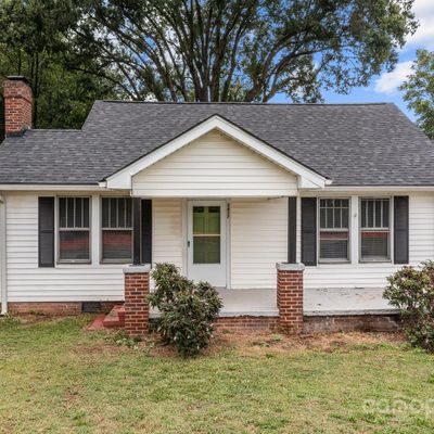 3437 Arvin Dr, Charlotte, NC 28269