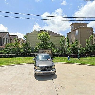 2909 Clinton Dr, Houston, TX 77020