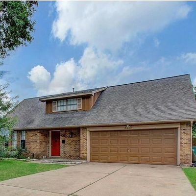 2912 Raspberry Ln, Pasadena, TX 77502