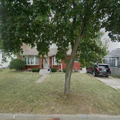 2927 Birch St, La Crosse, WI 54601