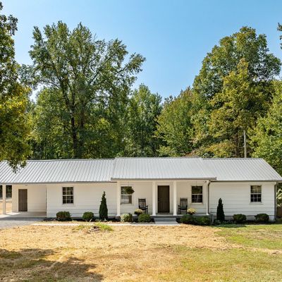 2974 Ridge Rd, Cedar Hill, TN 37032