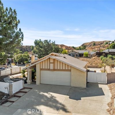 29835 Abelia Rd, Canyon Country, CA 91387